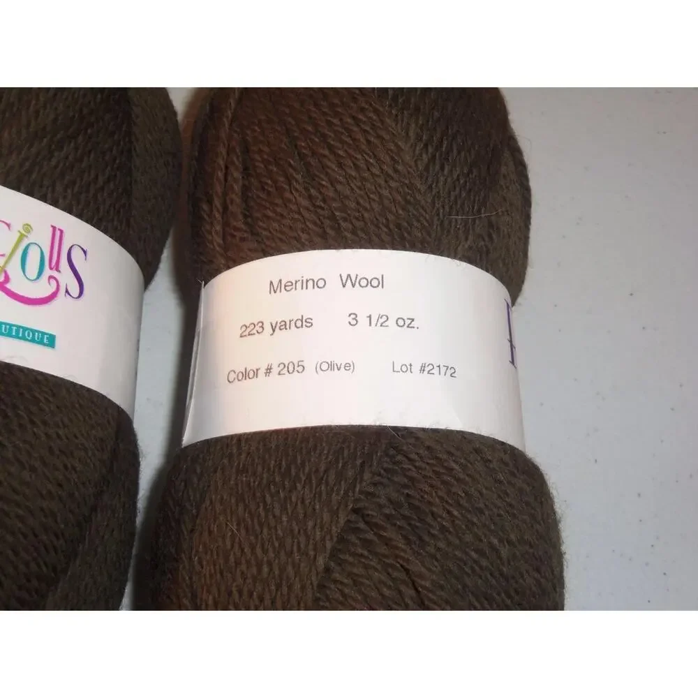Fiberlicious Yarn Olive #205 Merino Wool 2 Skeins -1215T17